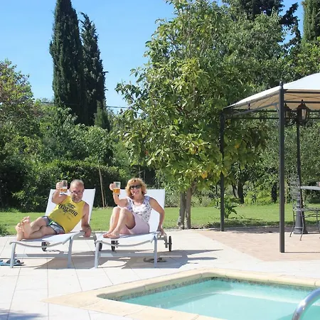 Vichelda In The Sun * Aubais